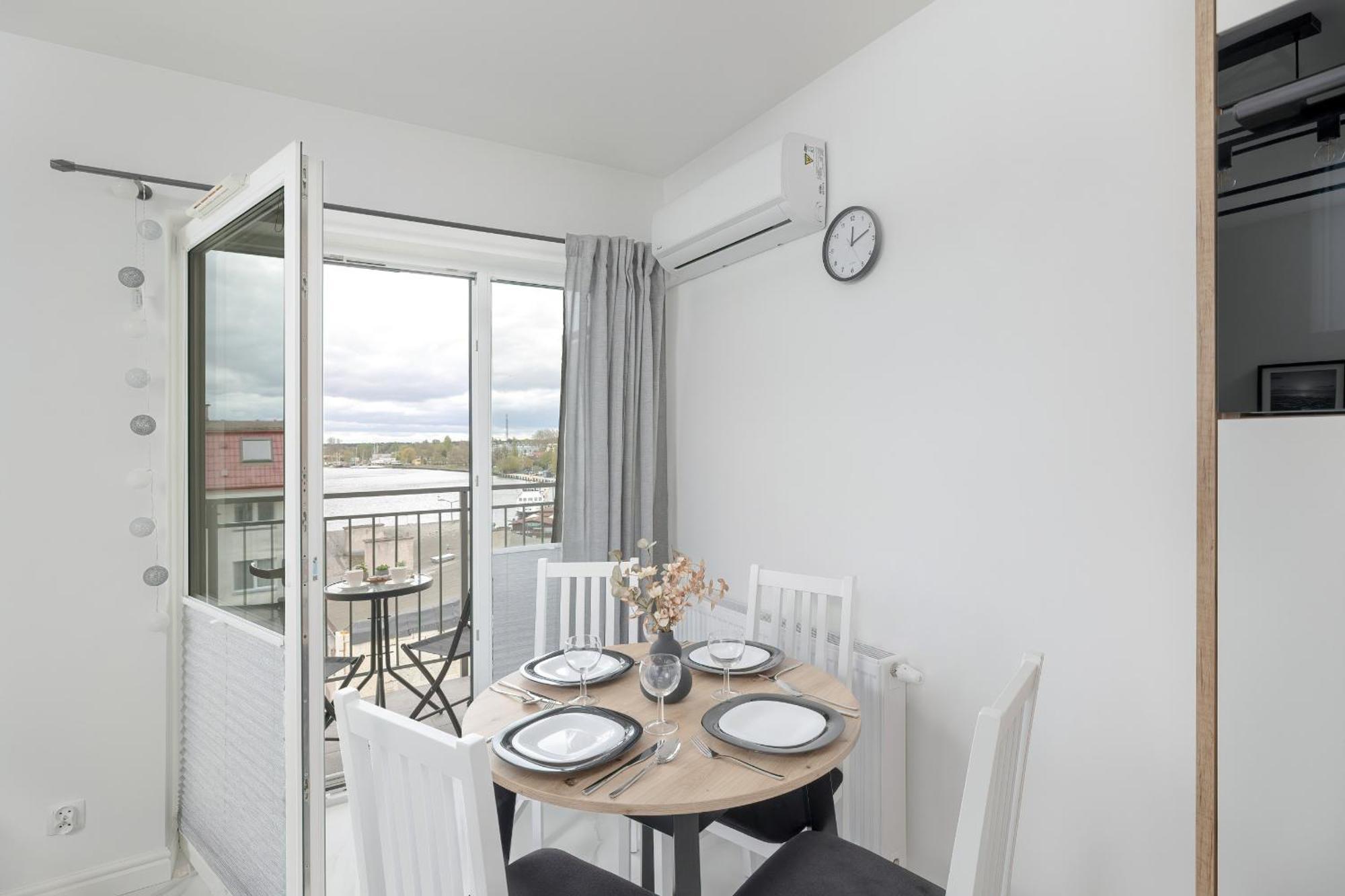 Plac Slowianski Apartments With Balcony Swinoujscie Center By Noclegi Renters Exterior photo